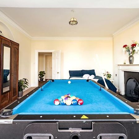 レディング Perfect For Large Family & Friends, Free Parking, Gamesヴィラ エクステリア 写真
